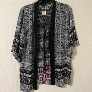 Boho patterned top with cover up- L (brand new)